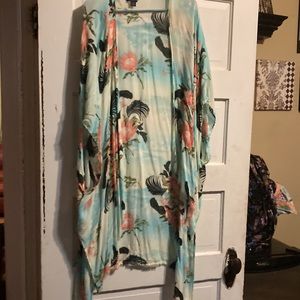 American Eagle kimono size is